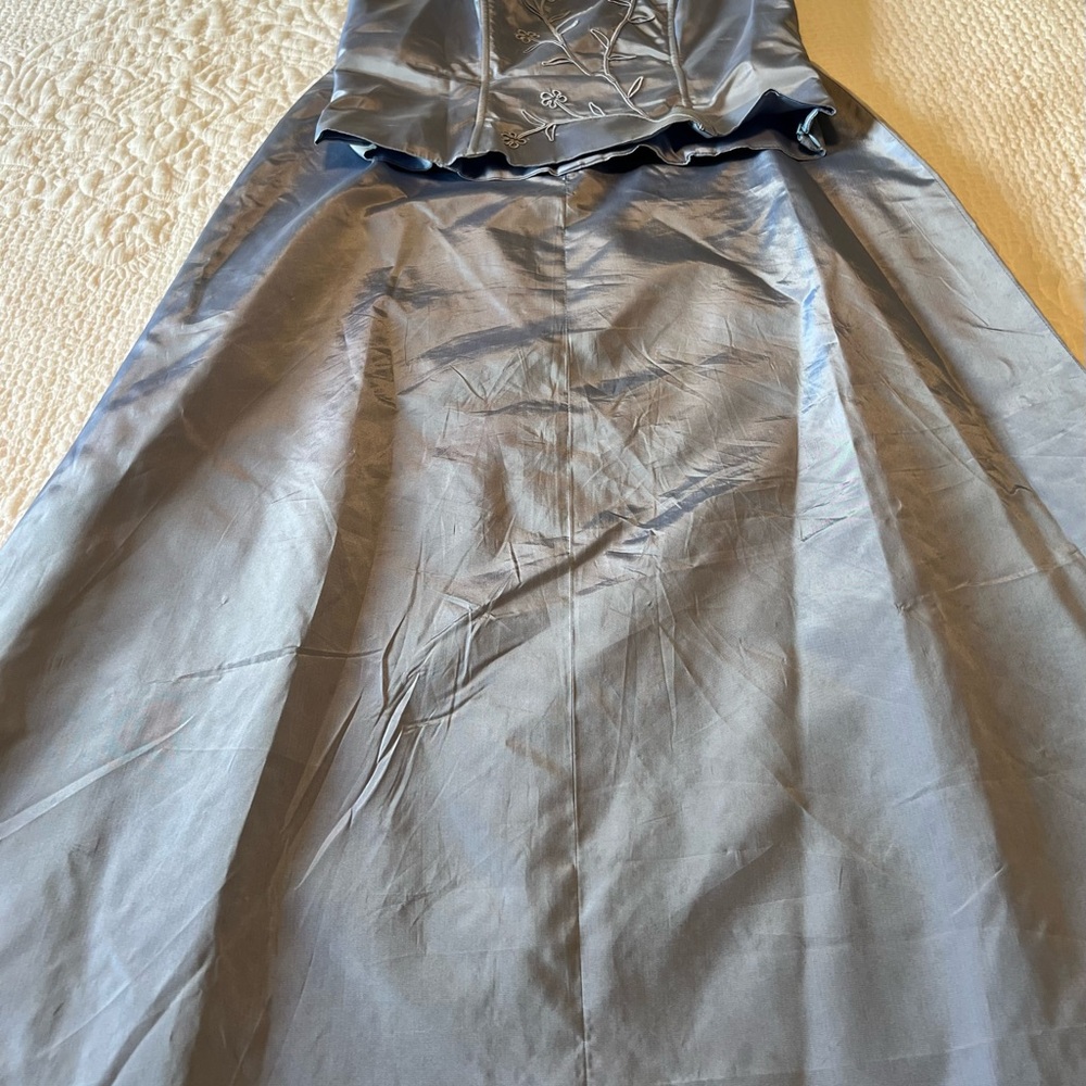 Elegant Periwinkle Strapless Gown
